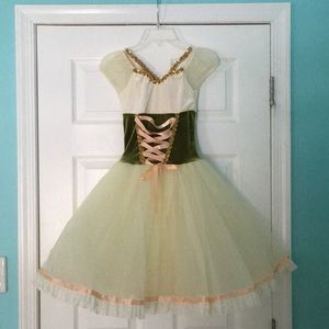 Girls ballet costume with headpiece and choker.
